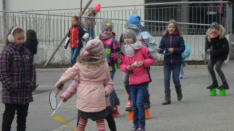 Neue Pausenhofspiele an der GS Dornstetten / Aach