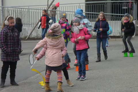 Neue Pausenhofspiele an der GS Dornstetten / Aach