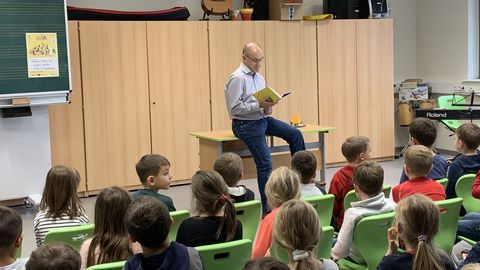 "Bundesweiter Vorlesetag" mit Bürgermeister Bernhard Haas