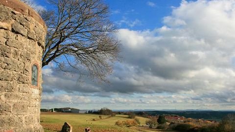 Wandern in herrlicher Natur mit wundervollen Ausblicken